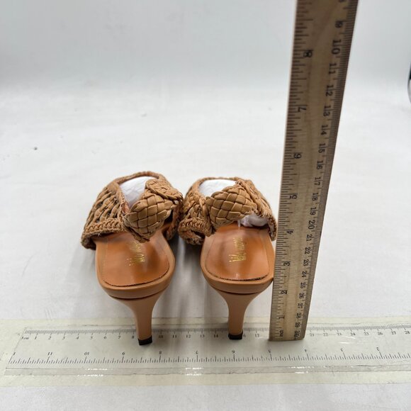 Elegant Tan Woven Sandals - Picture 5 of 8